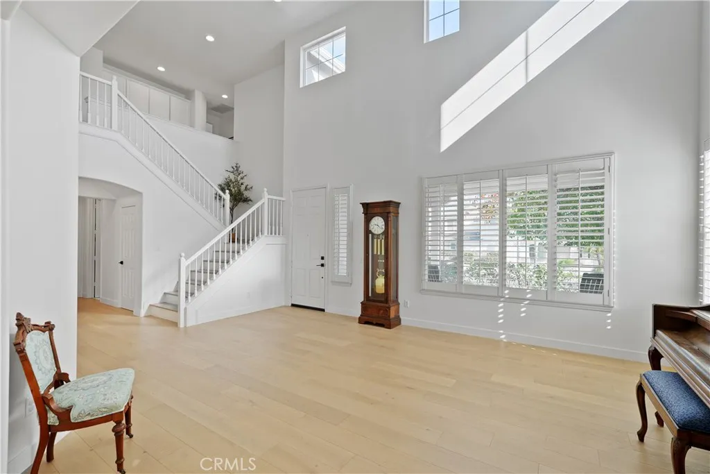 35987 Corte Renata, Murrieta, California 92562 home-pic-22